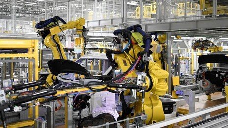 [르포]“AI 접목하니 車 품질-작업자 건강 모두 좋아져”…기아 화성 EVO플랜트
