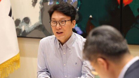 김민석 “김어준 ‘차기주자 육성용 방미’ 주장은 무협소설”