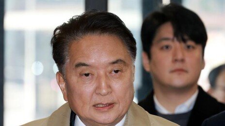 警, 김영환 충북지사 구속영장 신청… 3000만원 수수 혐의