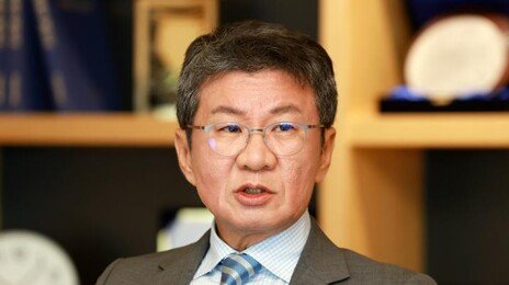 공정위, ‘동생·외삼촌 일가 20개 계열사 누락’ 정몽규 HDC 회장 고발