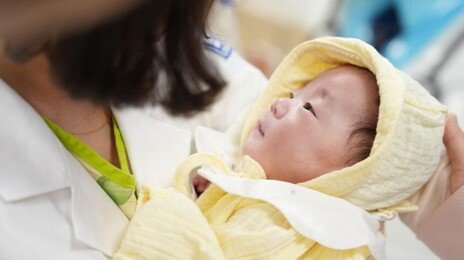 500g으로 태어난 주하, 171일간 사투…3.85kg 기적의 퇴원