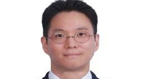 한달에 100km 뛰는 ‘철인 변호사’ 경찰 됐다…“국민 섬길 것”