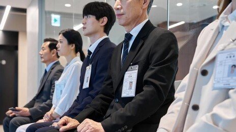 “여성=공감, 남성=야망” 성별 고정관념, AI에 그대로 학습됐다