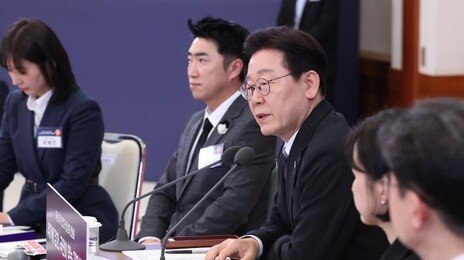 “코스닥 1부-2부 리그로 나눠 경쟁… 낮은 주가 방치한 기업 공개”