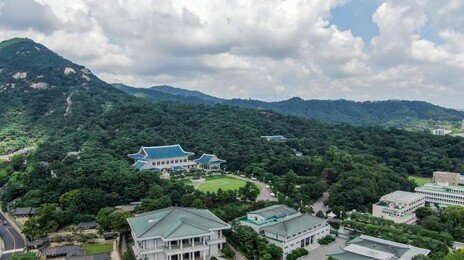 靑, ‘카타르 LNG’ 공급차질 우려에 “대체 수입처 있어 문제 없어”