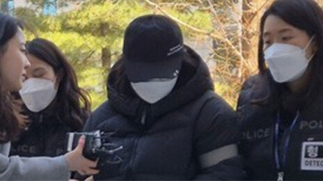 고양이 사체 옆에 뼈만 남은 딸아이…20대 친모는 뭘하고 있었나