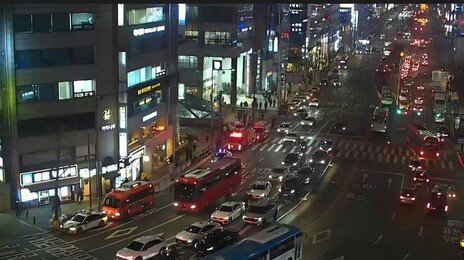 홍대서 음주운전 차량 인도 돌진해 4명 중경상…운전자 체포