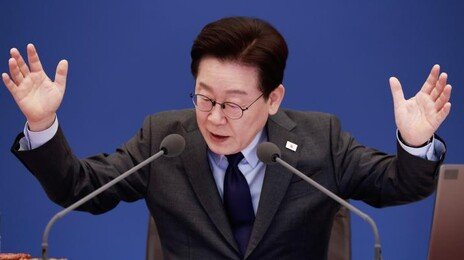 李대통령 “출퇴근 시간 노인 대중교통 무료 이용 제한 검토”