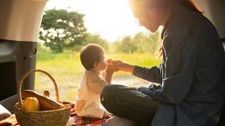 일찍 결혼·출산한 28세 여성…“행복한 나를 왜 주변에서 불쌍히 보는지”