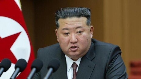 김정은 “한국을 가장 적대적 국가로 공인”…대남 선제타격 가능성 시사