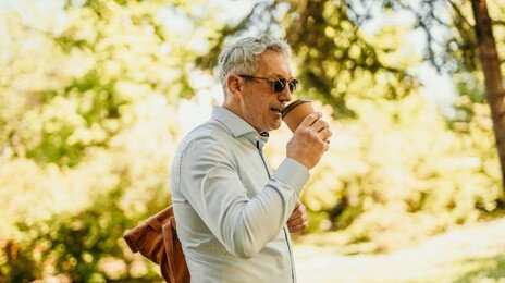 커피 하루 2~3잔…치매 위험 18% 낮췄다, 하버드 43년 추적 [노화설계]