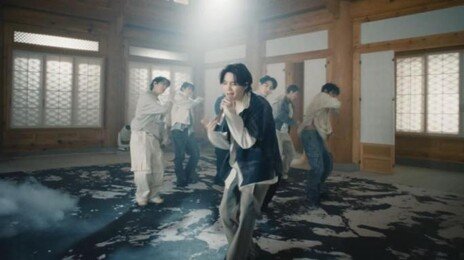 BTS ‘스윔’ 뮤비 무대 된 SK 창업주 한옥