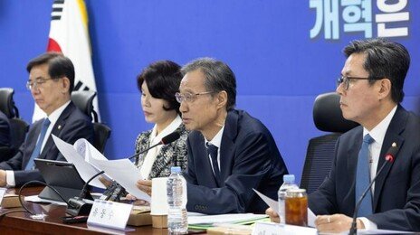 당정, 나프타 이어 합성수지도 수출제한 검토