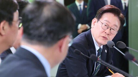 李대통령 “정치는 잘하는 경쟁으로 정상화 돼야”