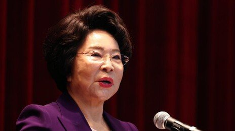 “정정하다는 말도 부족”…94세 이길여, 또다시 ‘동안 외모’ 화제