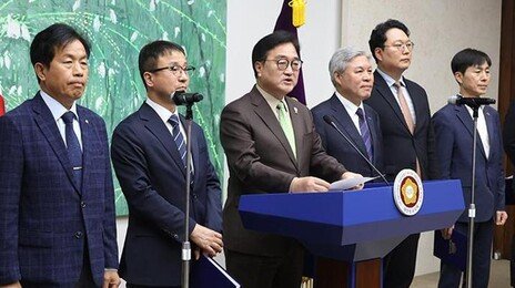 與野 6개 정당 “‘5·18-부마’ 명시 개헌 추진…6월 3일 투표”