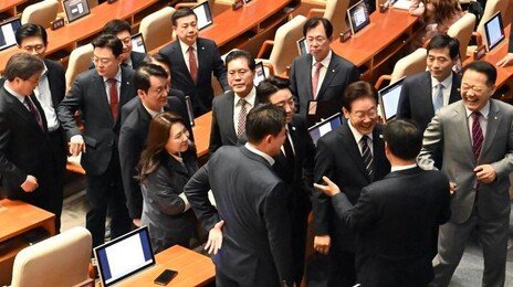 ‘위기’ 28회 언급한 李 “소나기 아닌 폭풍우, 추경이 방파제”