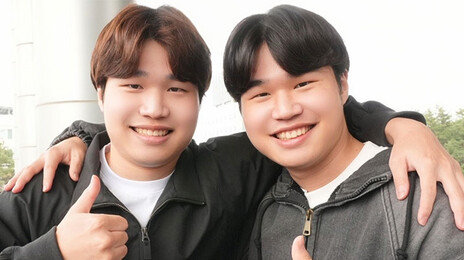 초중고 이어 같은 대학에 같은 과…쌍둥이 “함께라서 좋아”