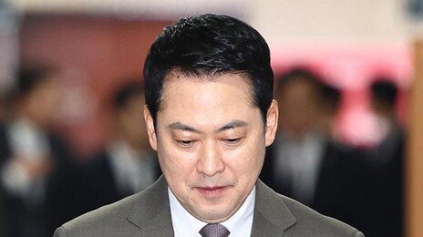[사설]與에 지지율 30%P나 뒤진 국힘… 그냥 앉아서 고사할 참인지