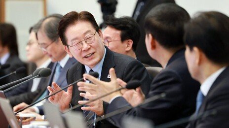“주차장이 가업이냐?”…李 ‘실소’한 가업 상속 공제 손질