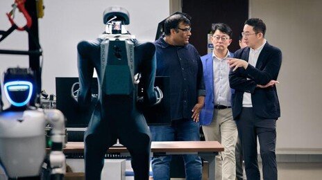 LG 구광모, 실리콘밸리서 팔란티어·스킬드AI 만나 AI 협력 모색