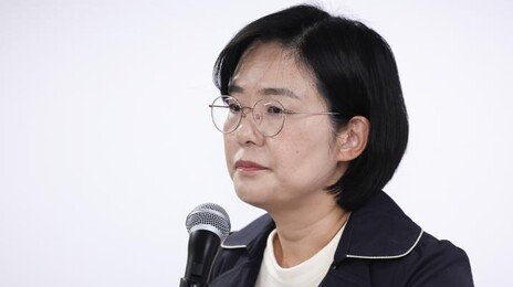특검, 관저 이전 공사비 부풀리기 의혹…김대기·윤재순 압수수색