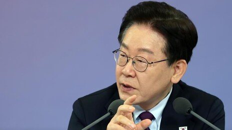 李 지지율 69% 유지…“중동전 대응 잘하고 있다” 55%