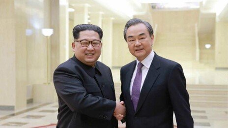 北김정은, 中왕이에 “中과 고위급 교류·전략 소통 강화”