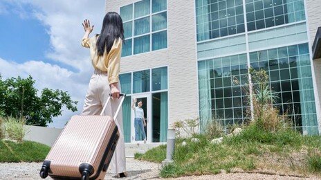 “수학여행 60만원 부담”…현직 교사 “안전 인력 때문에 불가피”