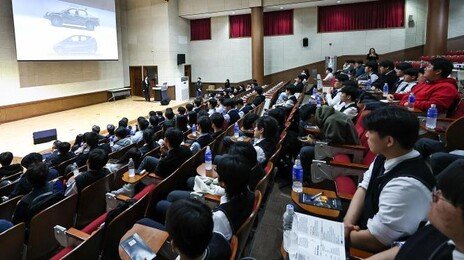 AI에 뺏긴 기술 일자리… 직업계고 졸업생 절반 취업 대신 진학