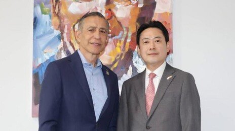 선거 코앞인데 미국 간 장동혁…당내 “없는 게 낫다”