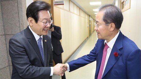 李 만난 홍준표 “막걸리 한잔 하고 MB 해금 요청했다”