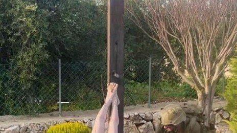레바논서 예수상 망치로 내려친 이스라엘 병사…軍 “엄중 조치”
