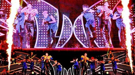 동방신기-트와이스-에스파, 주말 日 주요 공연장 휩쓴다