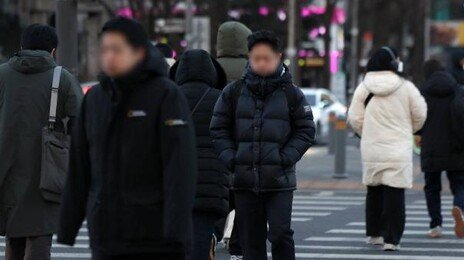 반팔 입다 패딩 다시 꺼내…역대 가장 늦은 한파특보