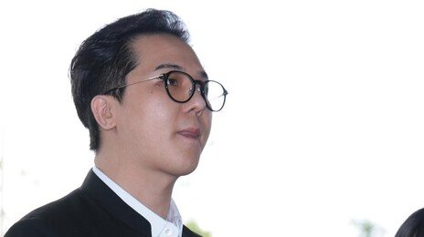 ‘부실 복무’ 위너 송민호, 징역 1년6개월 구형…“재복무 기회 달라”
