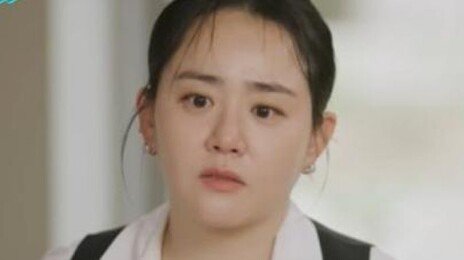 문근영 “손가락 신경 괴사 위기까지…늘 혼자 울었다” 희귀병 투병 고백