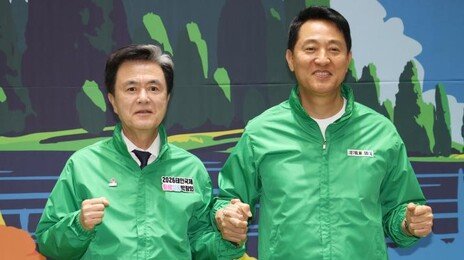 ‘국힘 빨강’ 대신 녹색 점퍼 입은 오세훈-김태흠