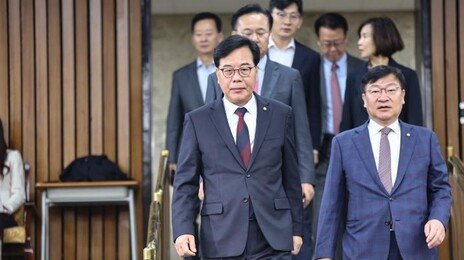 “차베스도 못할 엽기” “李 형사재판 지우려”…野, 특검법안 비판