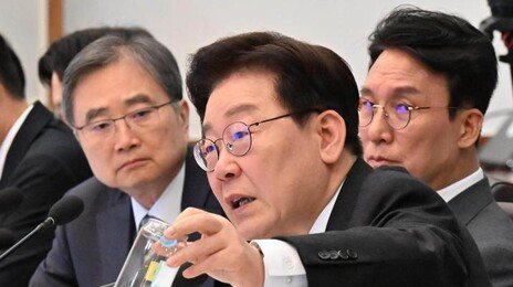 李 “韓 군사력 세계 5위…왜 외국군대 없으면 안된다는 불안감 갖나”