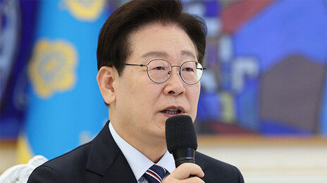 李 “대외문제서 자해적 행위 있어…정치가 통합 역량 발휘해야”