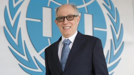 “백신 정책 성패, 개발보단 높은 접종률에 달려”
