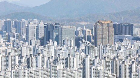 靑 “장특공제 혜택, 고가 1주택자가 누려…더 세밀하게 짜야”