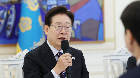 李, 세월호-이태원 참사 유족 조롱범 구속에 “모욕적 댓글 엄벌 마땅”