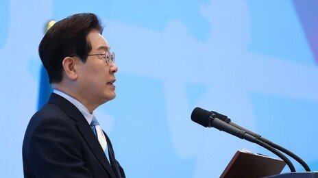 李 국정 지지율 64%…전주 대비 3%포인트 하락