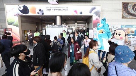 젊을수록 종교 떠났다…20대 58% “관심 없어서”