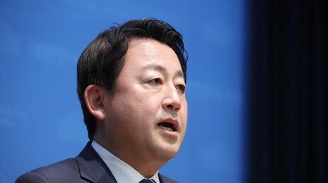 與김용남 “조국, 사람 질리게 해…단일화 없다”