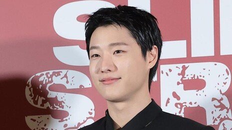 3개 국어-경력직에 “무급, 공연관람 제공”…우즈, 스태프 구인 논란 사과