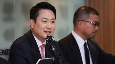 장동혁 “김어준, 상왕 인증…단체장들 머리 조아려”