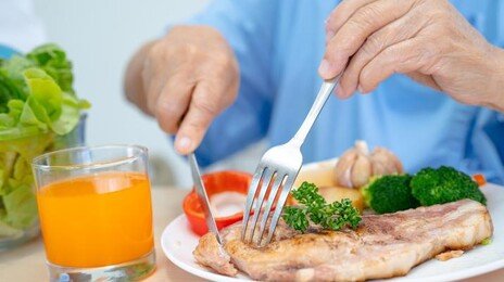 “4주 만에 생체 나이 바꿨다”…몸속 염증 잡는 ‘식단’의 힘